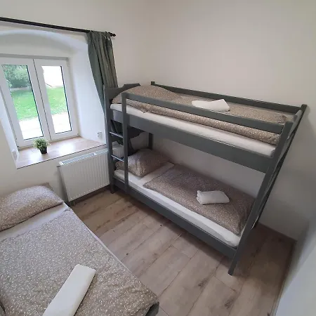 Cerny Kohout 3*
