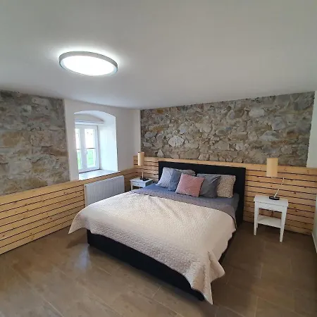 Aparthotel černý Kohout